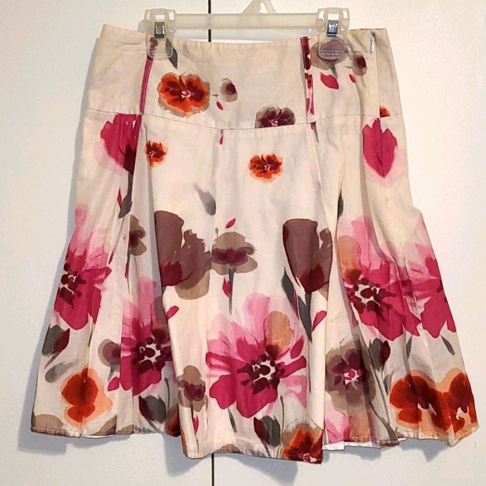 Floral print‎ skirt